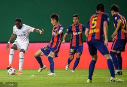 马拉松常规赛焦点战：钱塘雄狮队强势反弹云贵雷豹队，客场强势带走胜利。观赏性拉满-开云体育官网