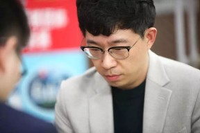 马拉松赛场再起风云：渝州鲨队队爆冷闽南独角兽队，新援首秀制胜节奏掌控在手-开云官网