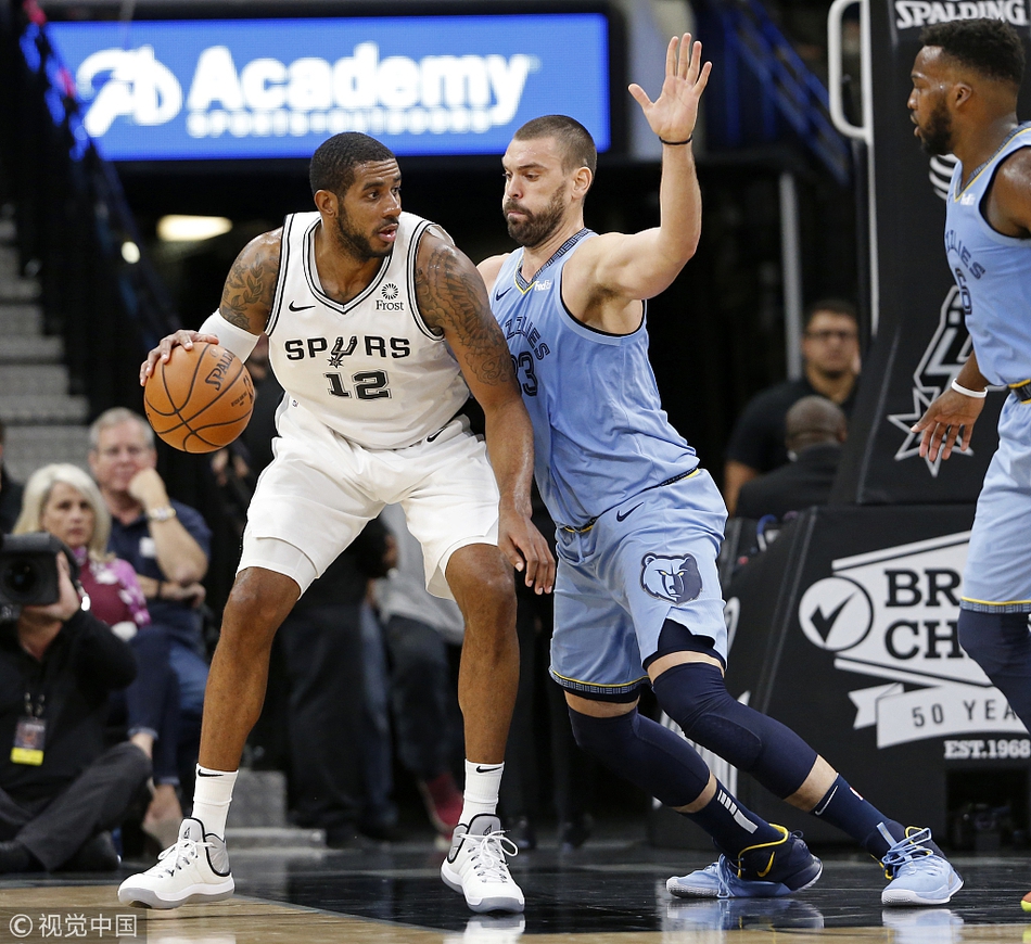 关于闽南暴熊队对阵钱塘雪豹队,击剑大师赛火力全开,门将神扑救主——外援联手发威的信息 关于闽南暴熊队对阵钱塘雪豹队,击剑大师赛火力全开,门将神扑救主——外援联手发威的信息